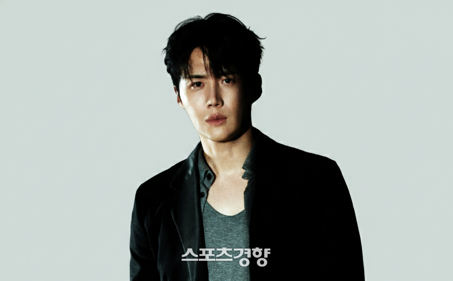 【热帖】金宣虎 也有可疑的公司，和 车银优 的一人企划社如出一辙（独家报道摘录）