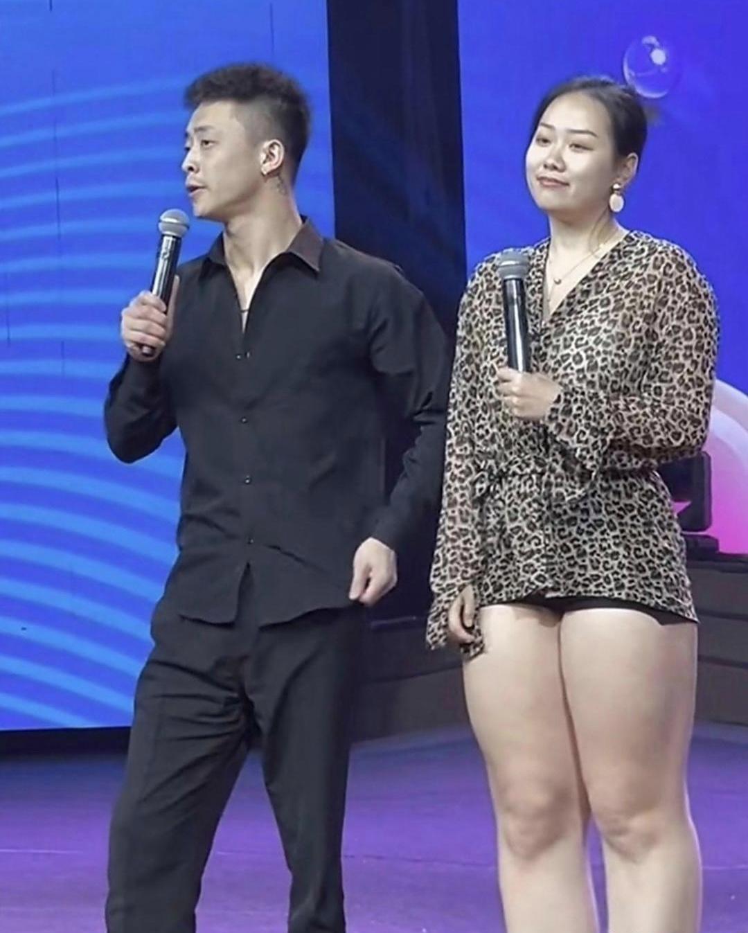 不得不说，这俩人看起来很登对[呲牙]