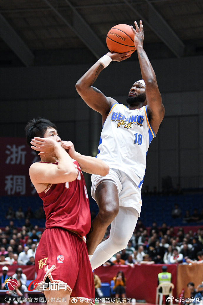 要啥没啥！北汽男篮惨败给浙江稠州 “输相”很难看文/宋翔4月1日，北汽男篮在客场