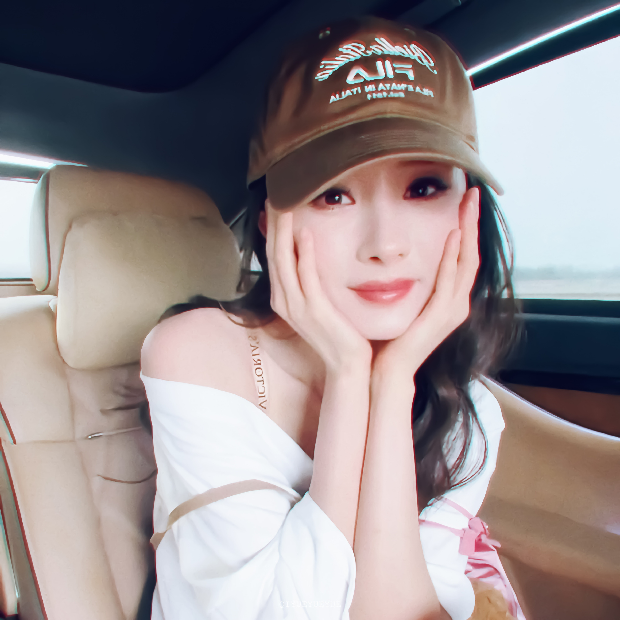 杨幂杨幂连续6年为迪丽热巴庆生迪丽热巴生日快乐谁懂啊！今天全网最动人的热搜，没有