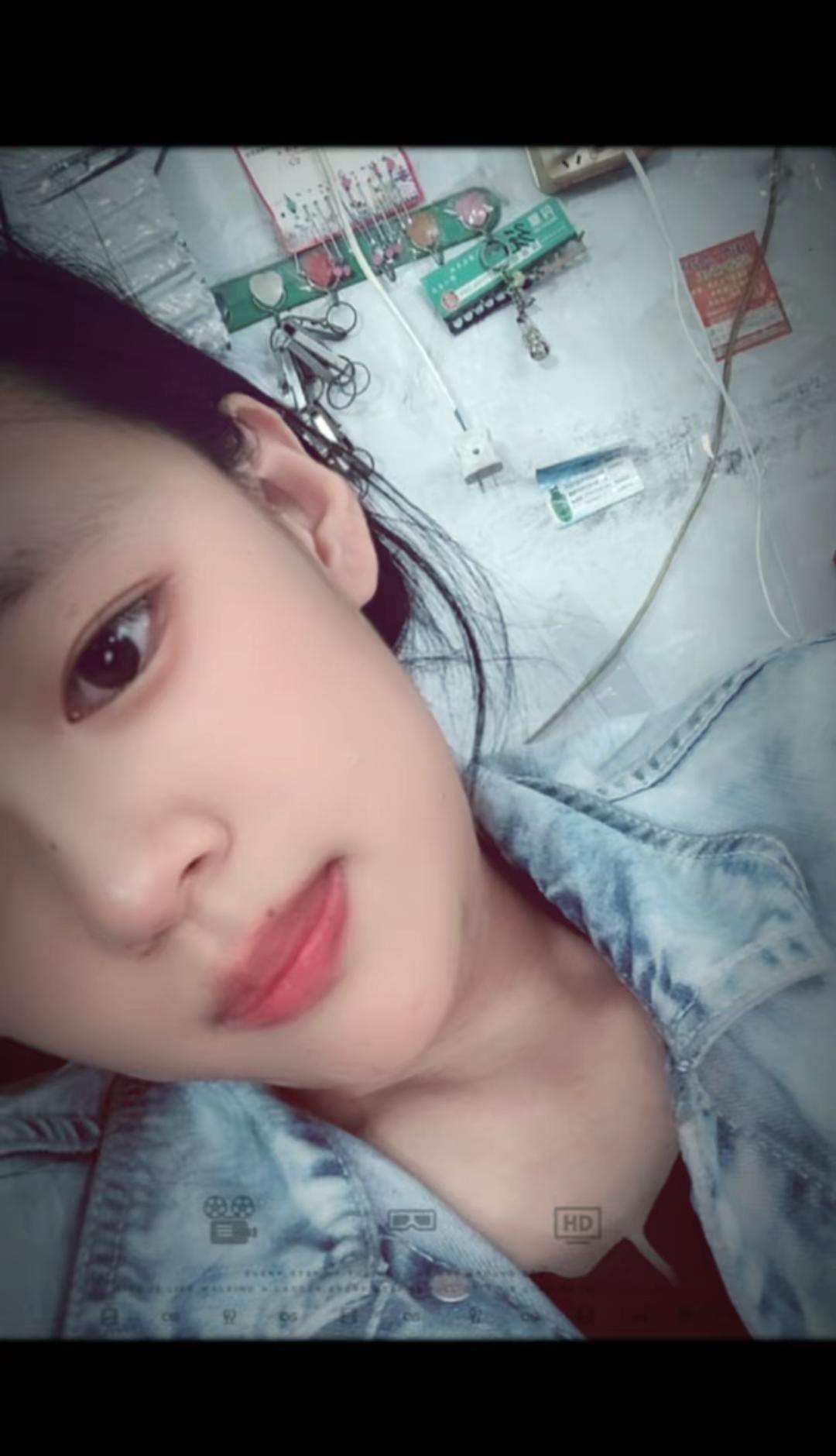 我不知道婚姻给了我什么，我只知道以前那个心高气傲 快乐洒脱的女孩不见了，只知道现