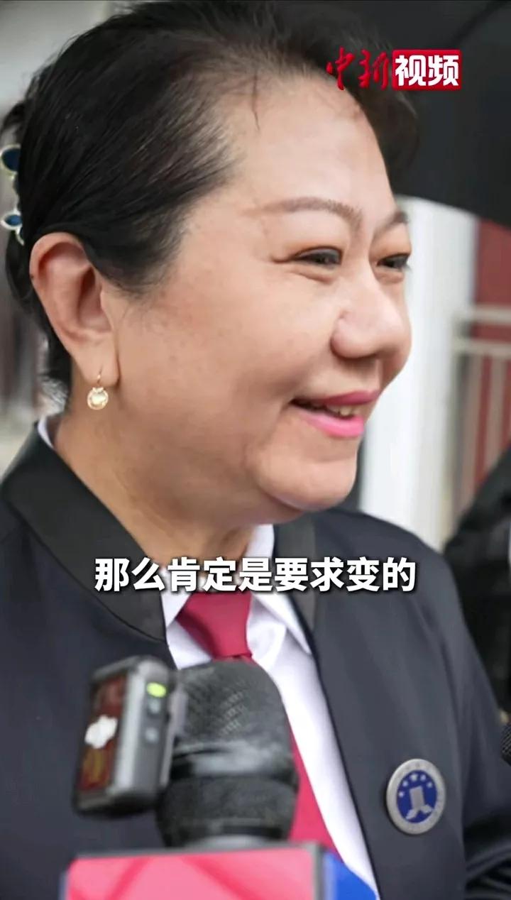 按照常理来说，律师如果没能帮委托人完成想要的结果，应该是闷闷不乐的，但是李铁的辩