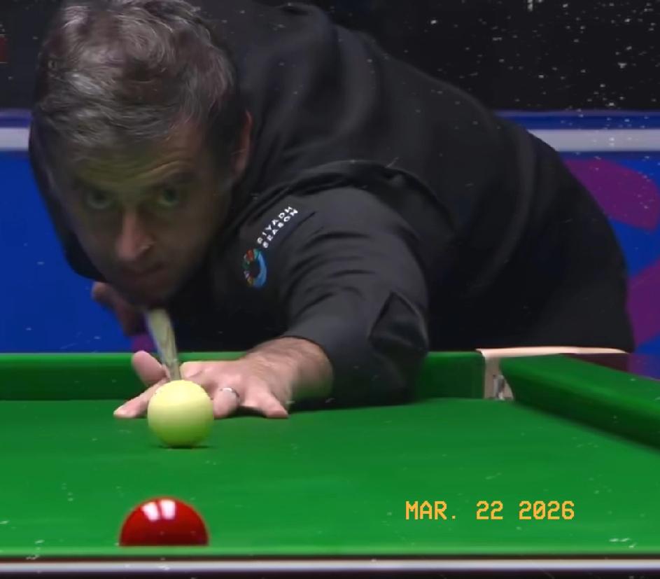 玉山公开赛决赛第一阶段：
前4局，火箭4连鞭，零封塔猜亚进入中场休息，观众席上特