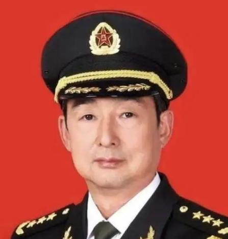 1963年彭小枫报考“哈军工”政审却被卡，张爱萍当场发问：知道他是谁的孩子吗，惊