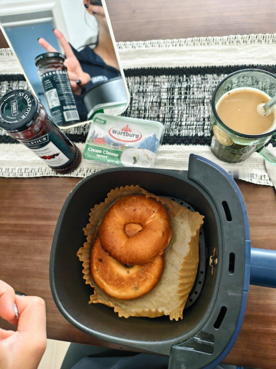 早上好哇！运动打卡+开始炫饭[春游家族]早安运动打卡3天后立冬 ​​​