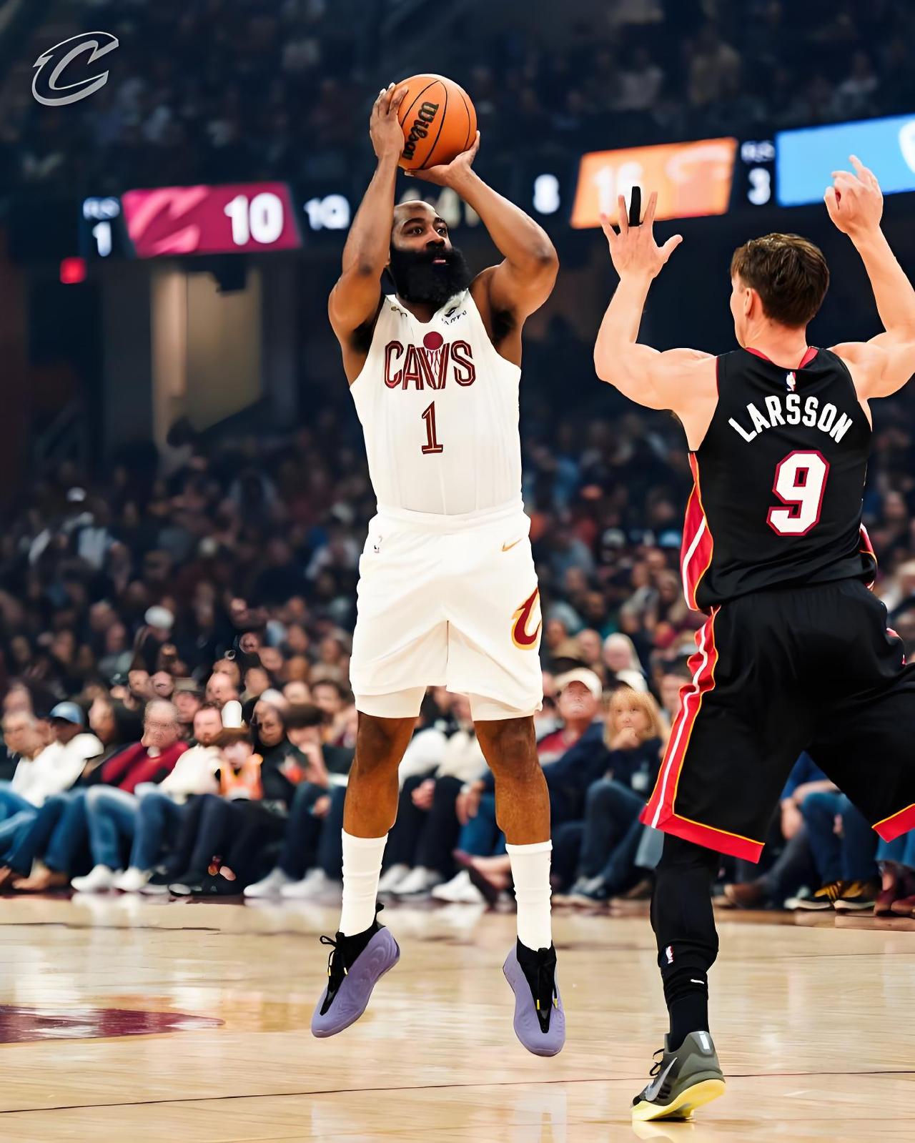 真 服骑士主教练阿特金森了，背靠背又让老哈打了42分钟，而且比赛还输了，得不偿失