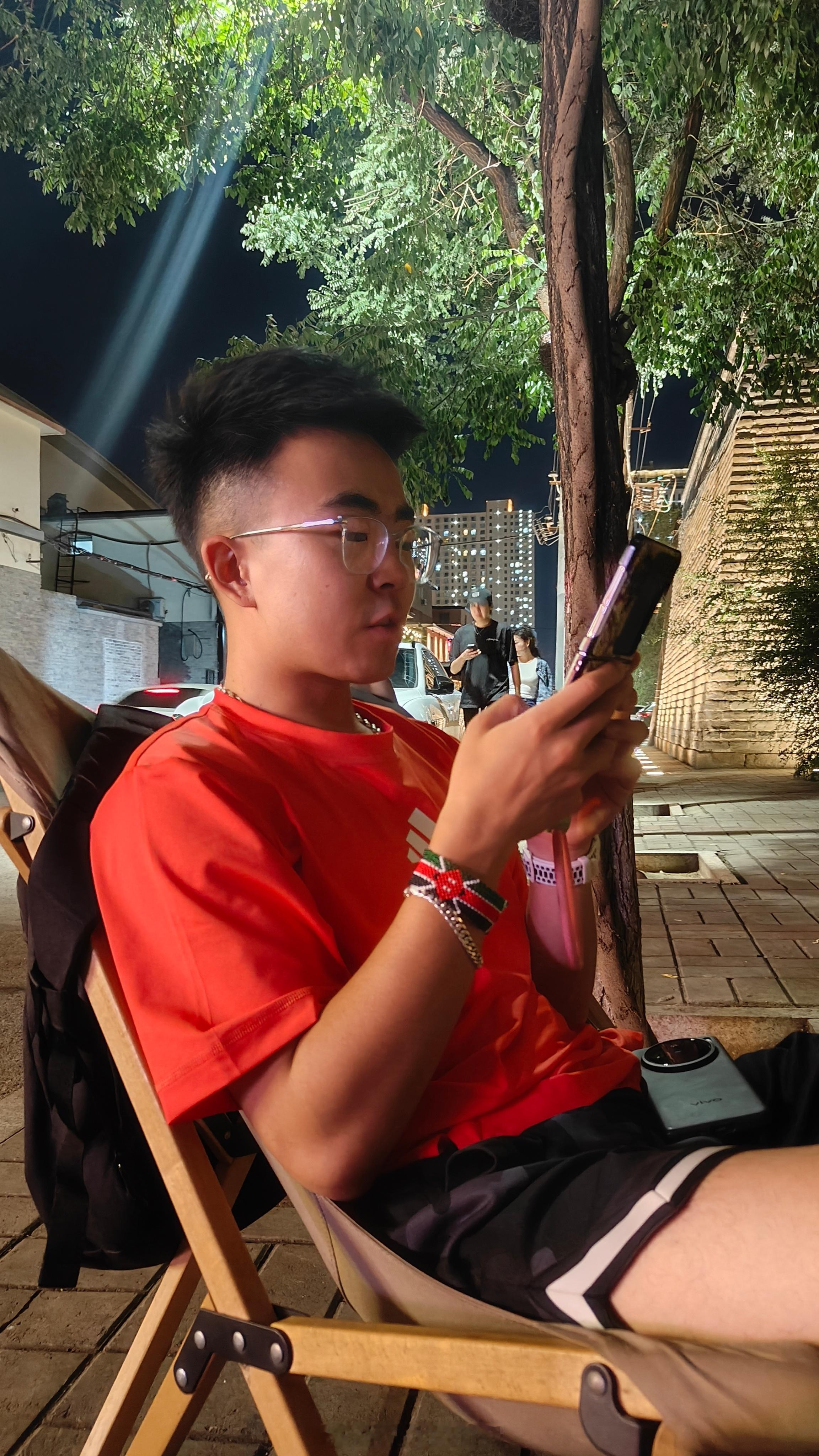 好像一觉到天亮，最近心思重睡眠不太好但3:30“卡蒙大战”这种结果比过程更重要的