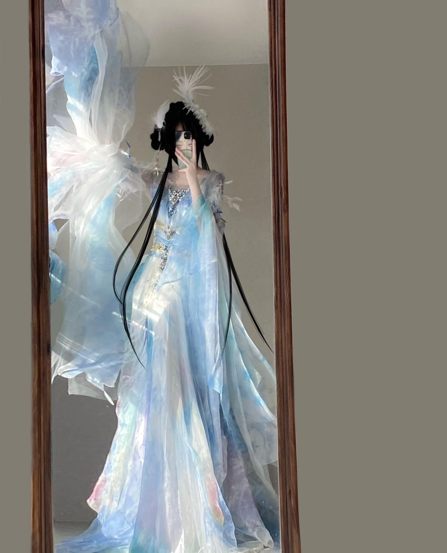 “神女爱众生不爱一人”