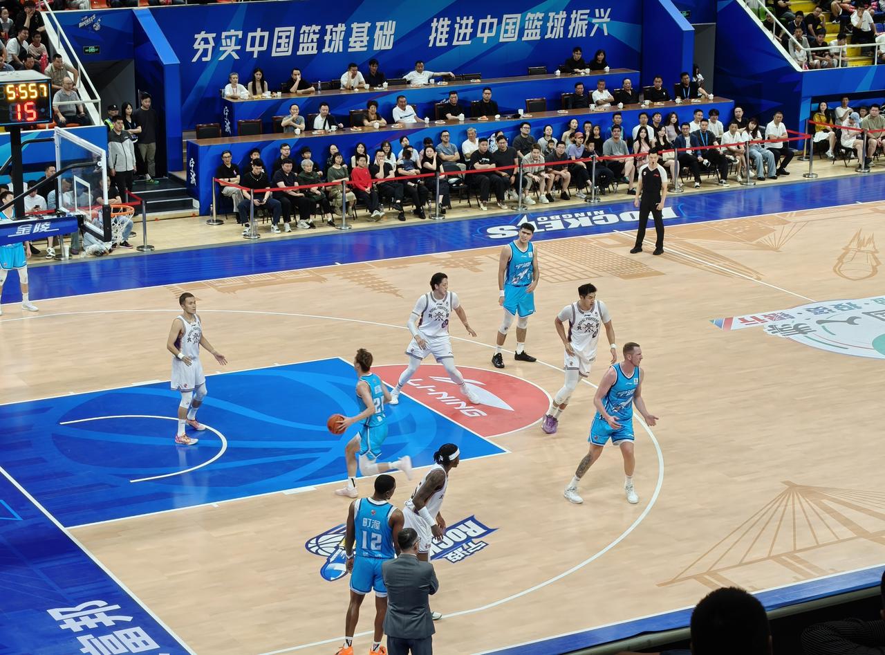 【CBA】两连败｜CBA新赛季常规赛开打，宁波町渥主场遭遇开局两连败，先后71: