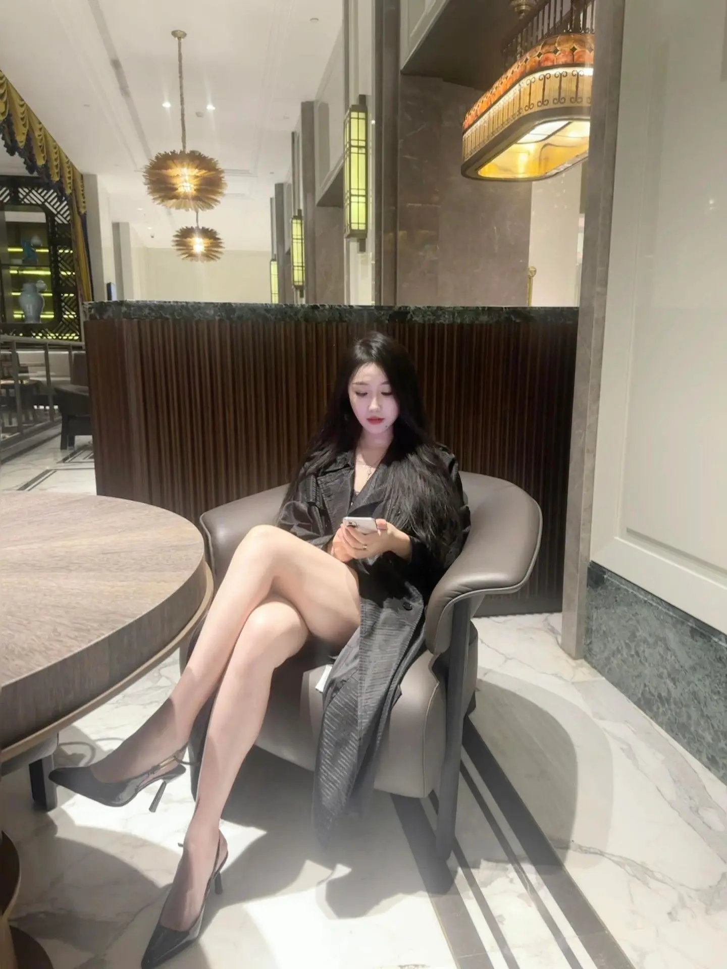 “人这一生，朋友并不是越多越好，而是越真越好，别管认识多少人。在你困难...