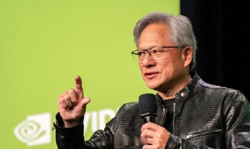 黄仁勋出售22.5万股英伟达股票黄仁勋于9月25日至29日共售出22.5万股英伟