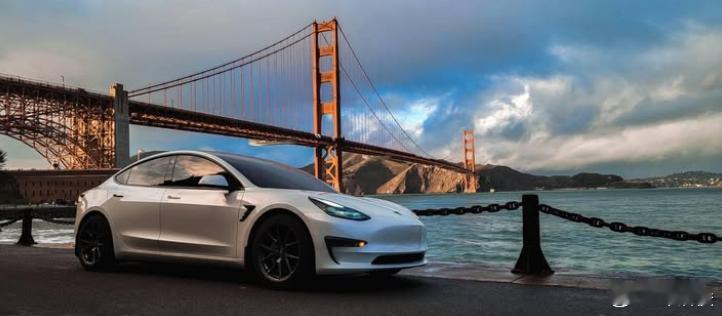 特斯拉的robotaxi到旧金山了？这个特斯拉有点误导人。特意去看了一下。特斯拉