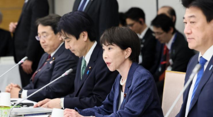 日本主动喊话中国！

近日，日本首相高市早苗透露，计划在5月上旬对外进行一次小型