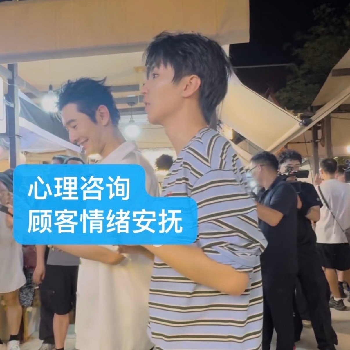 王俊凯提重物的方式完全小猫咪来的王俊凯提重物的方式王俊凯中餐厅全能ace 咱小凯