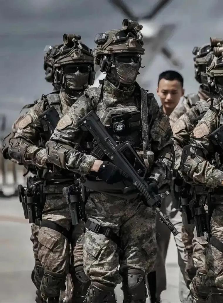 美军调动！

据美媒23日爆料，五角大楼正敲定重磅军事部署，一边大举派遣海军陆战