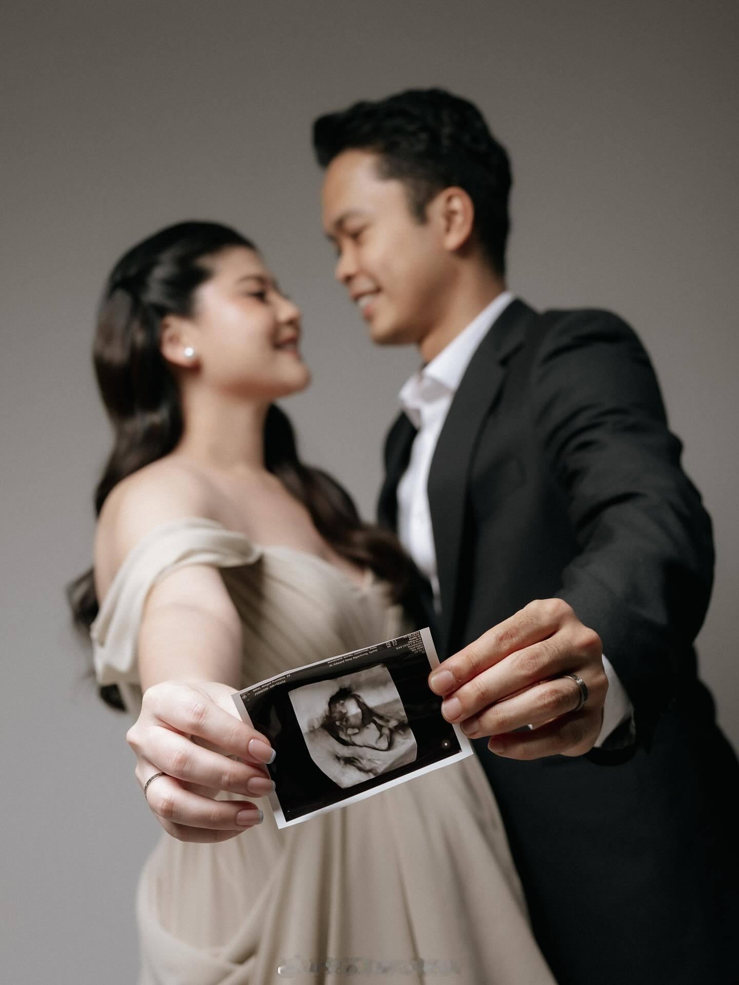 即将成为奶爸👨🏻‍🍼金廷的幸福合照！羽毛球奶爸孕照 ​​​