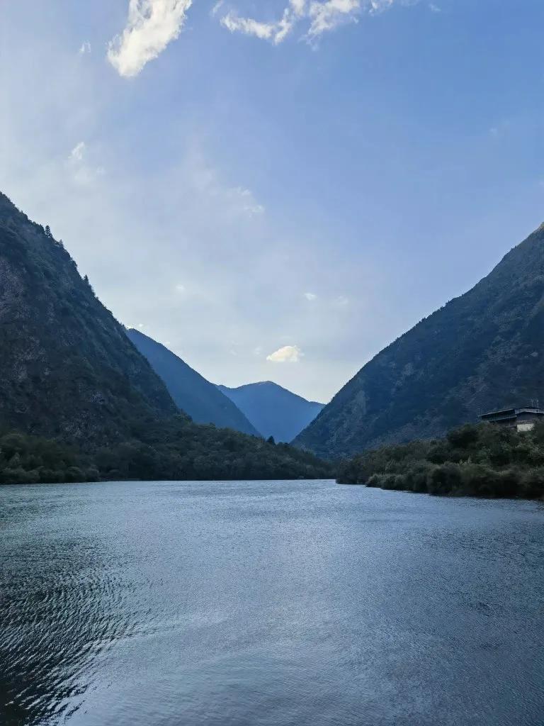 阿坝州的白腊海，风景秀丽，如诗如画！