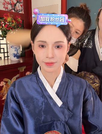 #李若彤58岁的状态# ​​​#李若彤说女性不需要容貌焦虑#看到 58 岁的李若