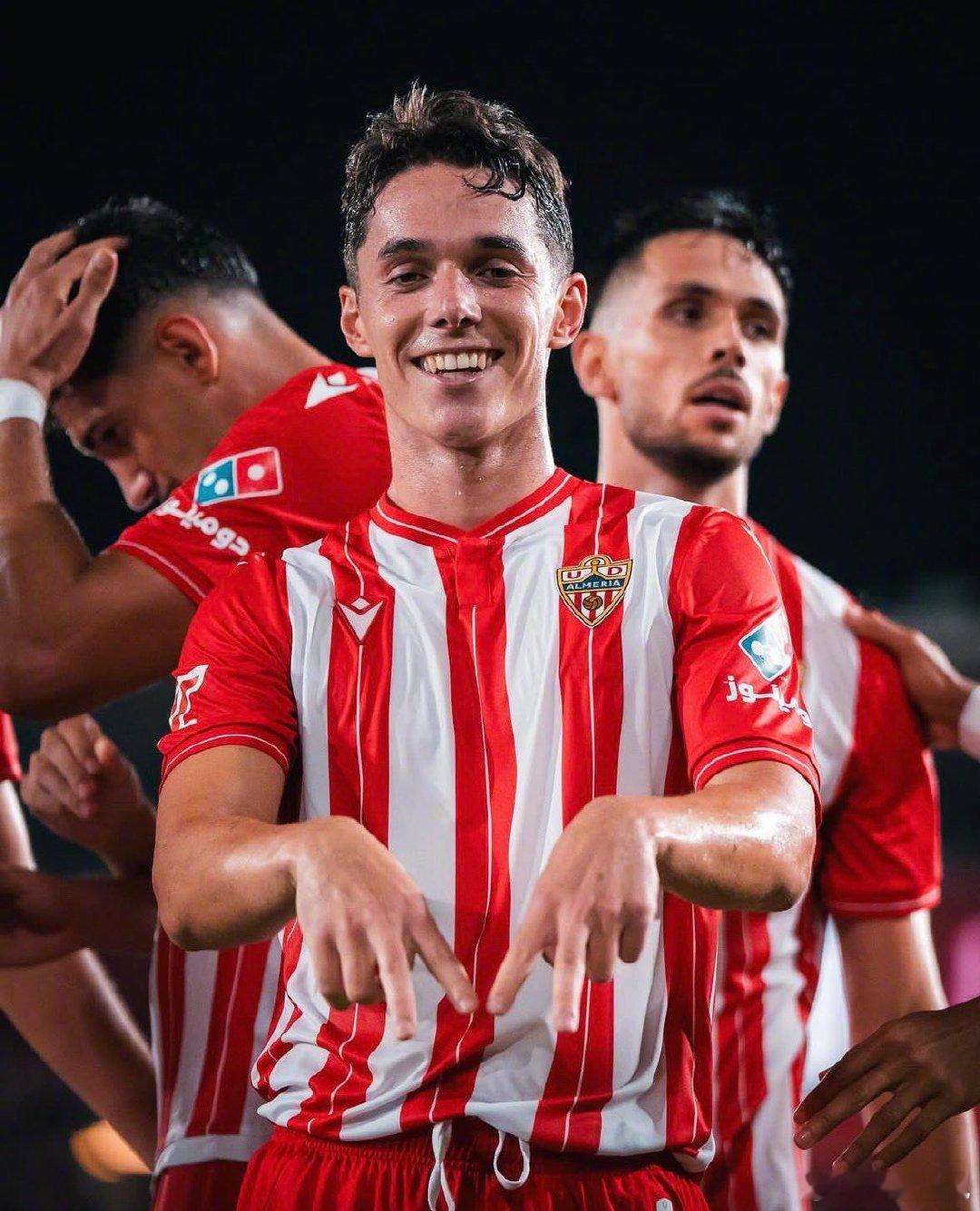 【西乙射手王】《阿斯报》：阿贾克斯，葡萄牙体育，本菲卡以及多家来自意甲和英超的俱