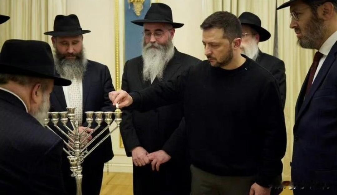 乌克兰官员密谋用美国资金削弱美国军火工业，录音泄露

泽连斯基的“钱袋子”米迪奇