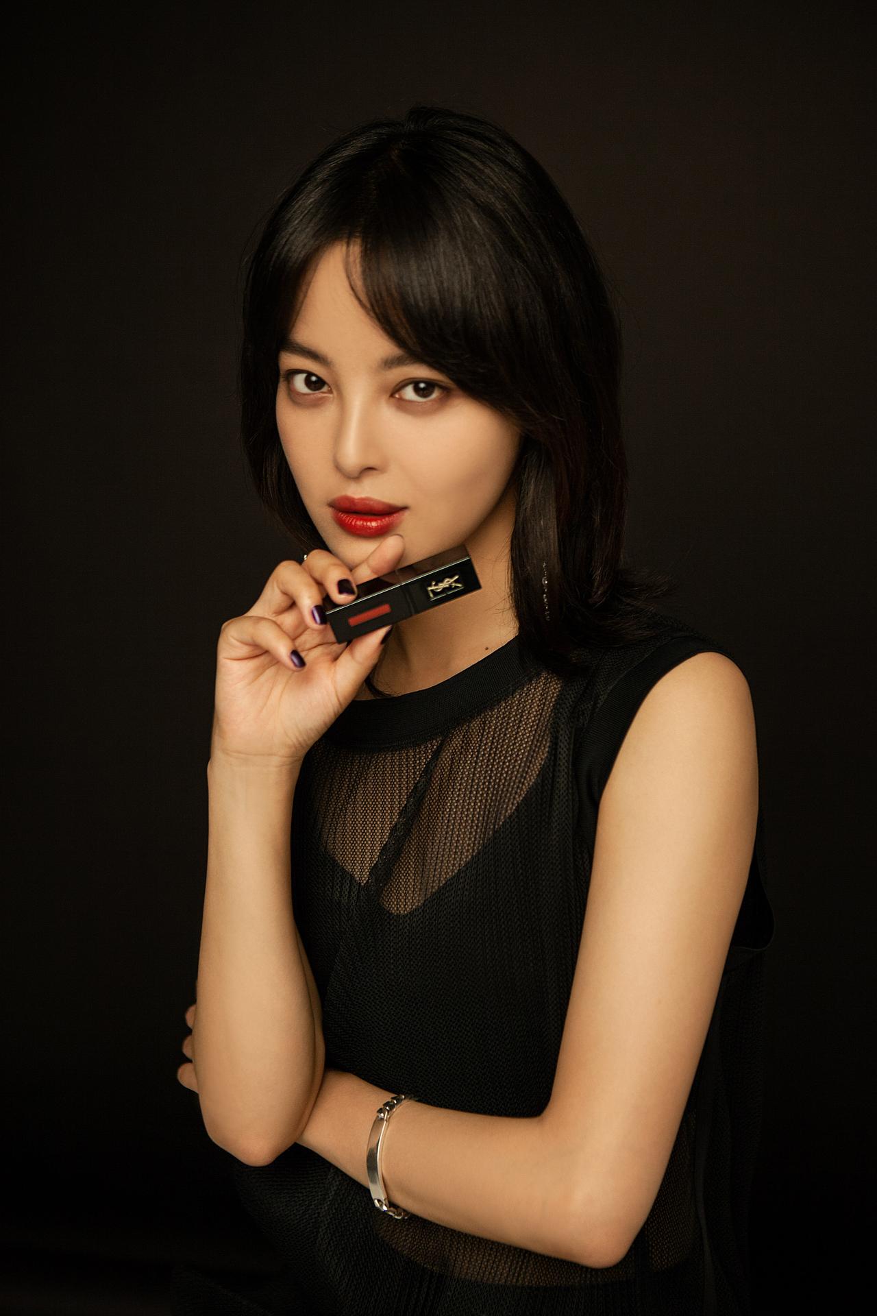 演员，辛芷蕾说，美人鱼试镜，我也去了，激动万分，表演了一段，真是如履薄冰，忐忑不
