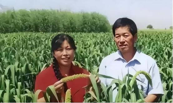 [浮云]1985年，陕西一父亲逼着19岁的女儿嫁给恩人的儿子，女儿哭闹7天，忽然