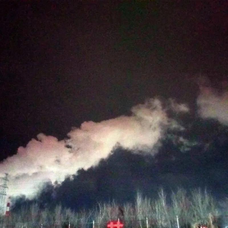 包钢板材厂爆炸这事儿太让人揪心了。2条鲜活的生命逝去，还有5个人失联，66人被紧