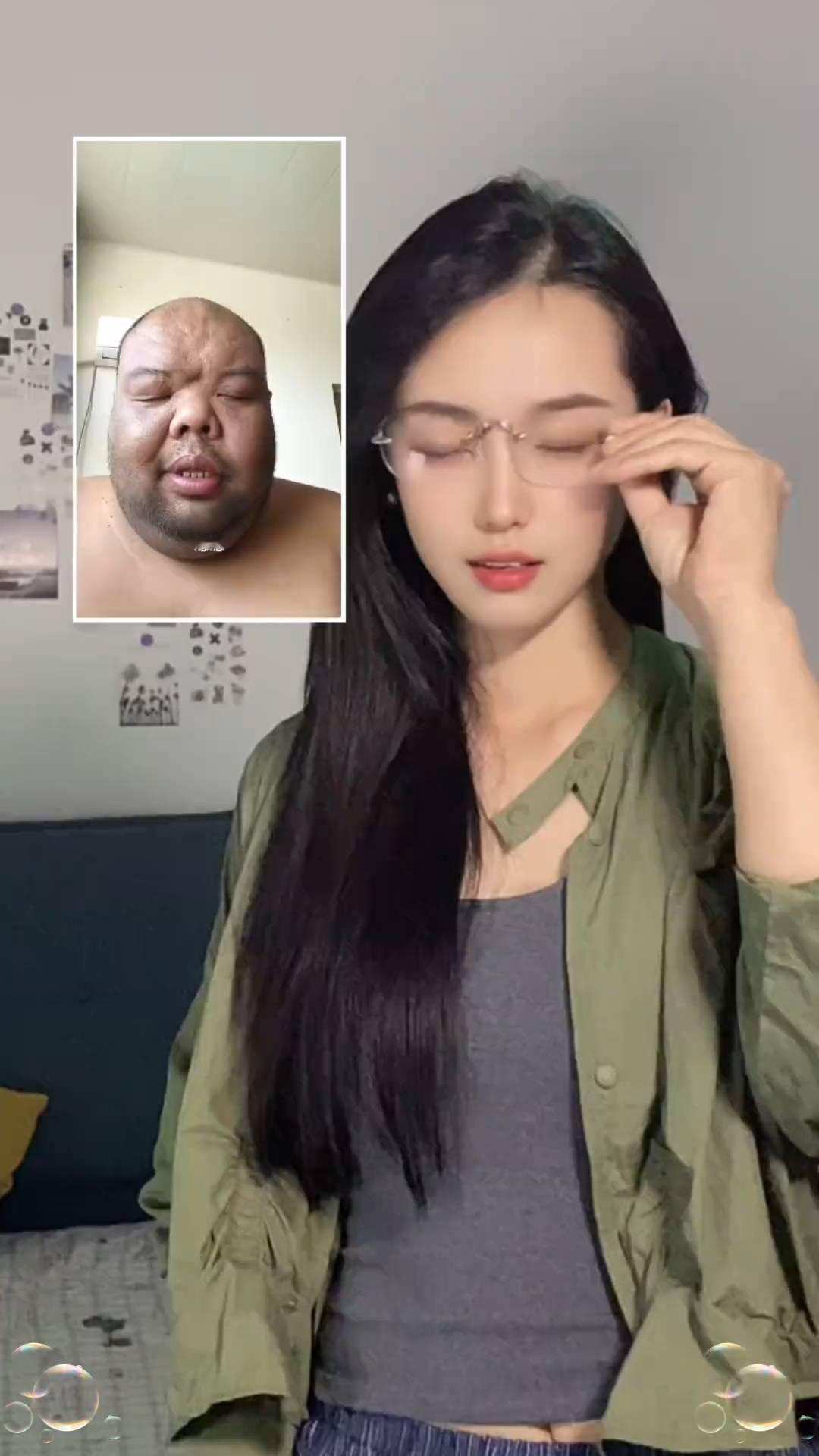 你有没有真的爱过我，为何问你你总是不说，感情只剩模糊的轮廓。