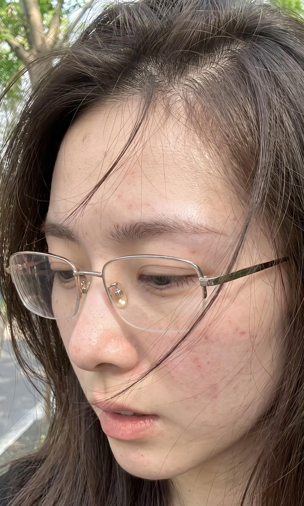 像这样素颜的女孩真的很少了