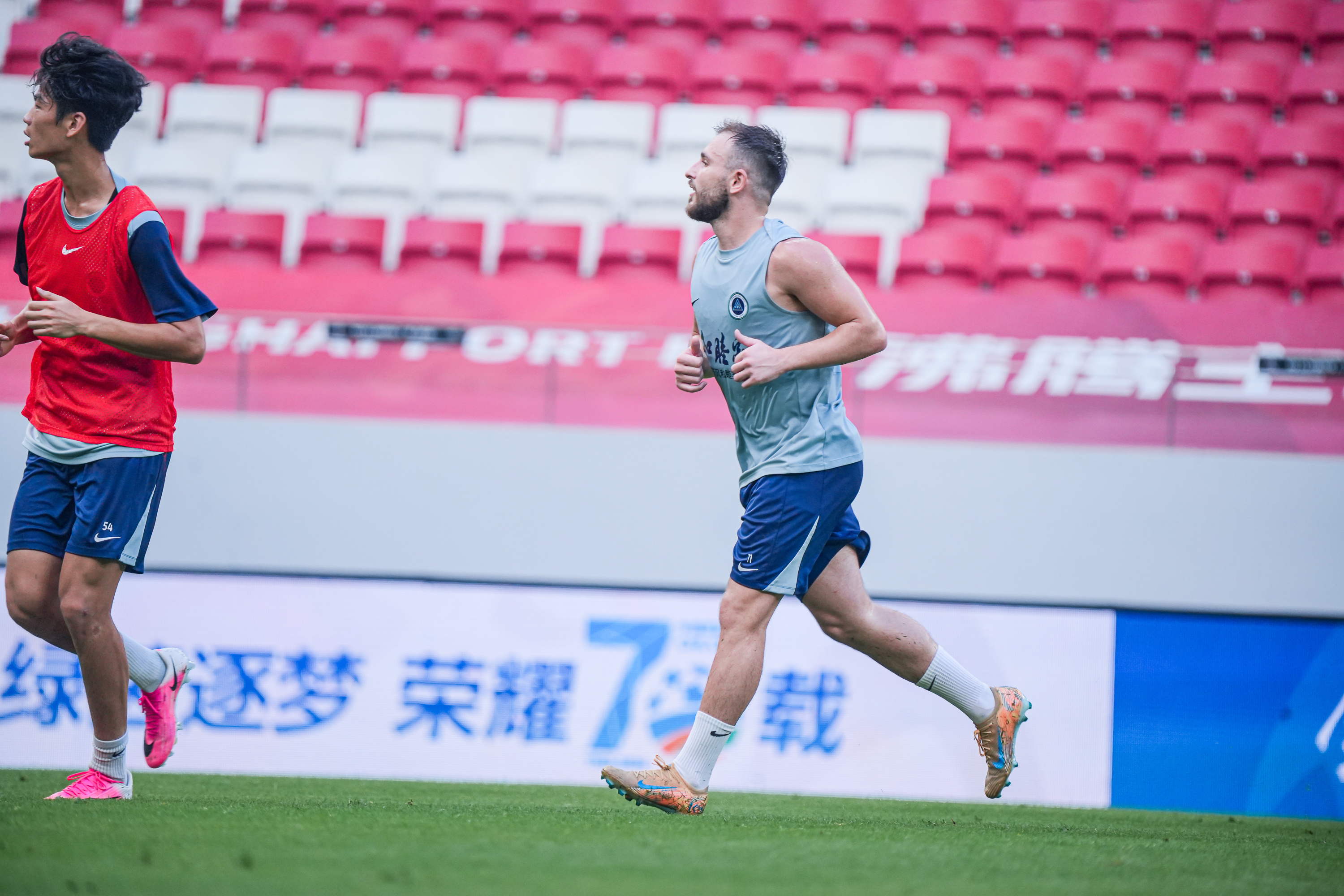 ⏳赛前官训·比赛日前24小时📍转战上海，迎来足协杯硬仗🏆向下一轮发起冲击➡️