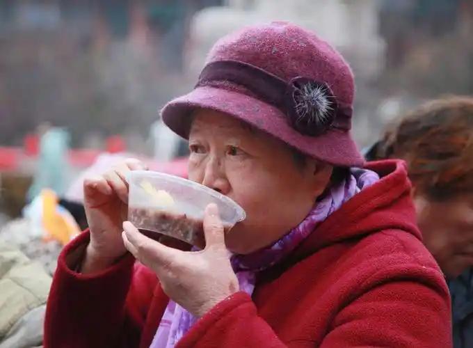  
机关事业普通在编人员，2014年10月之前的工龄全部算作视同缴费年限，可以全