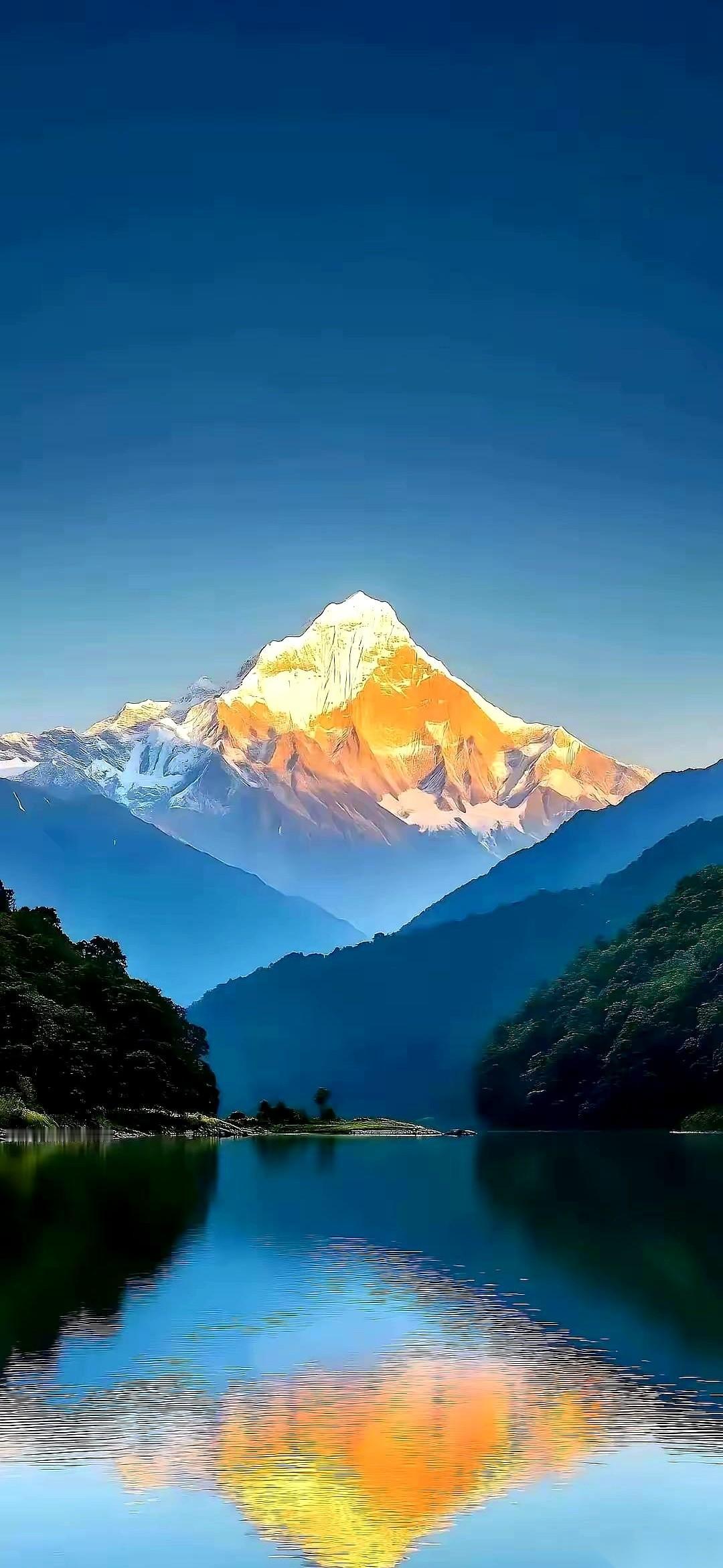 一个人开始“生锈”，是从哪个瞬间开始的？
不是眼角的第一条皱纹，也不是偶尔冒出的