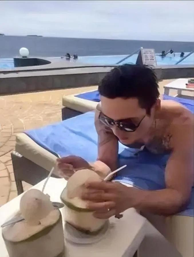 坏人母亲能多狠？看操作！

儿子服刑时她竟安排监狱相亲，王暖暖遇袭要报警，她呛声