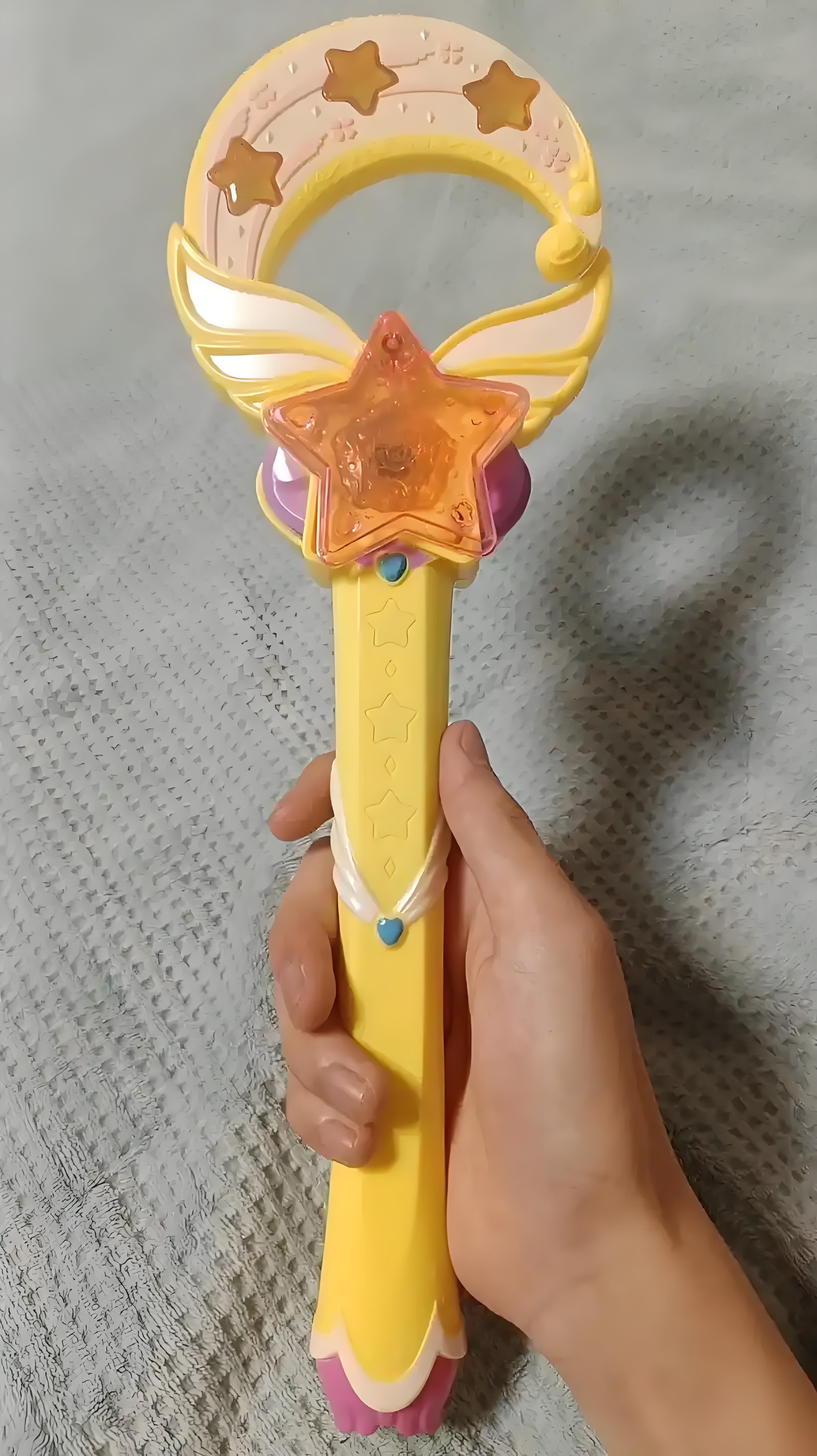 给自己的年终奖。我的新兵器。《巴啦啦小魔仙》。 感谢我闺女亲情提供。 