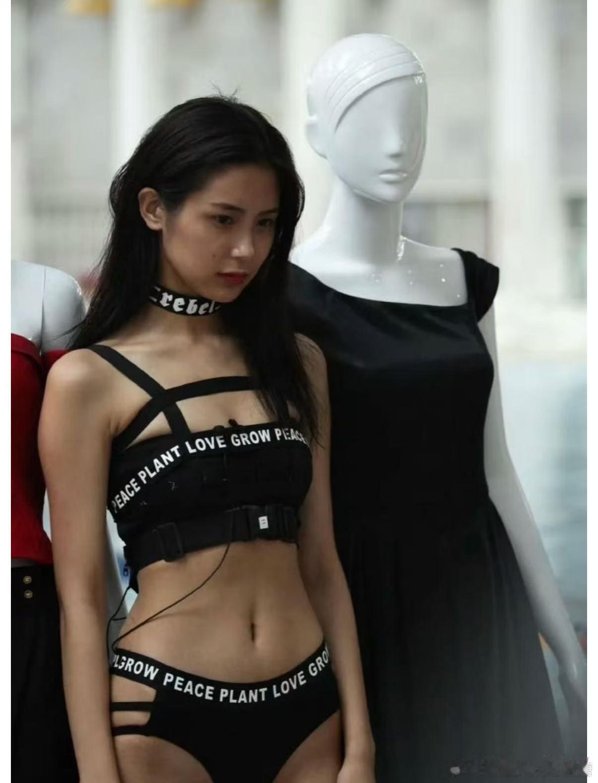 张昊玥 早期生图🈶 ​​​