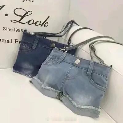 大S个人潮牌店正式开张了！老公具俊晔做的牛仔包包正式售卖，款式还挺多，就是不知道