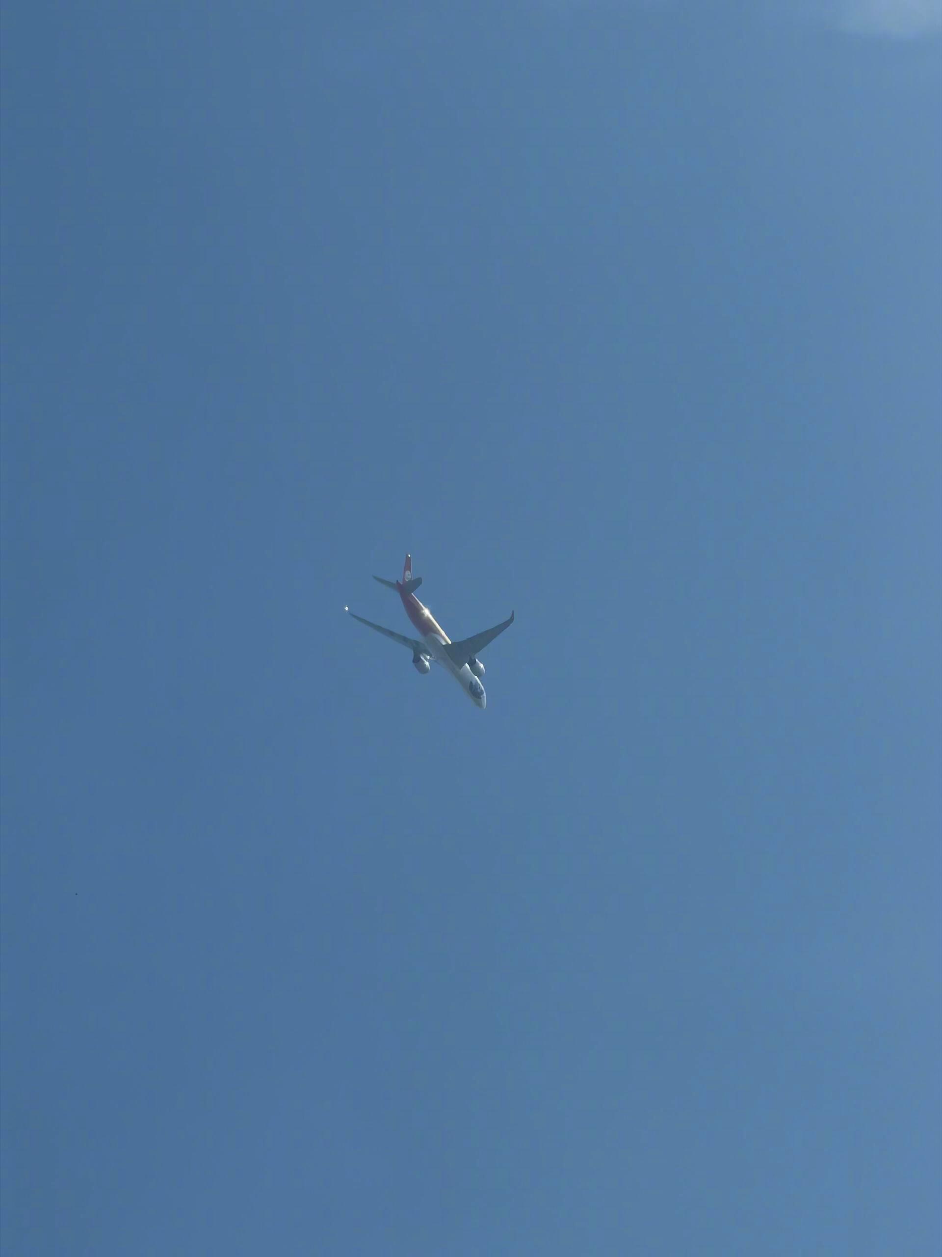 🔖ᯓ 𝒉𝒆𝒍𝒍𝒐保持你那发光的心态 💯 