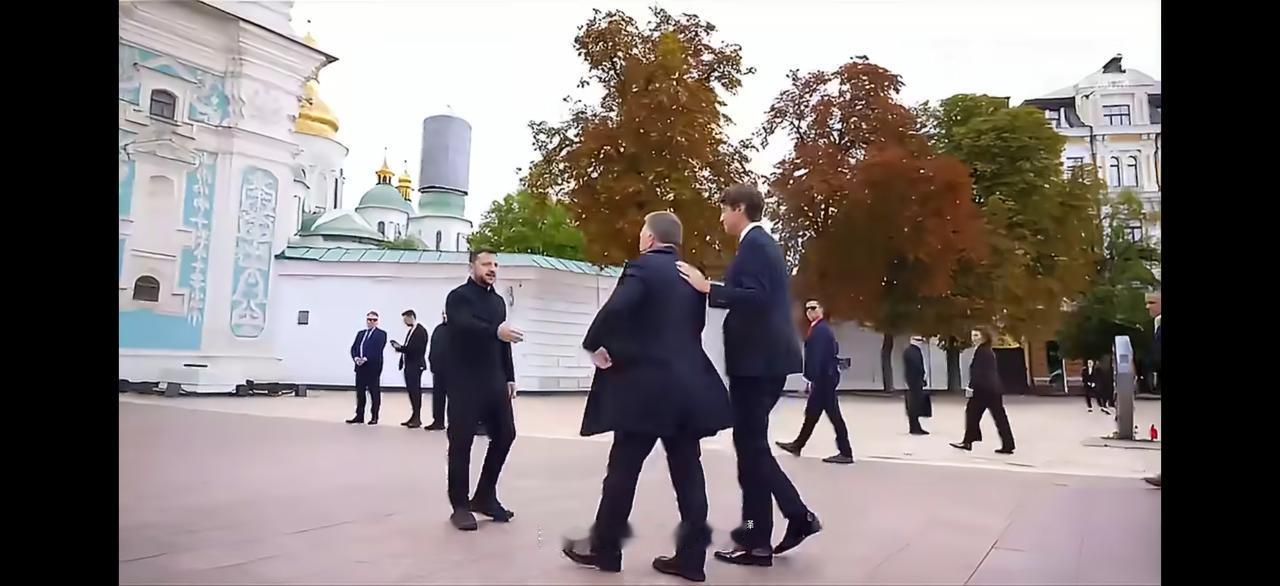 美国特使威特科夫和懂王女婿库什纳到达乌克兰首都基辅，和乌克兰总统泽连斯基以及一众