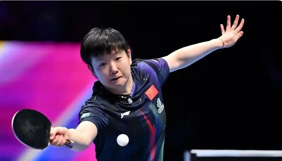 双雄会，孙颖莎王曼昱包揽冠亚军

国际乒联单打世界杯女子决赛，中国选手孙颖莎与王