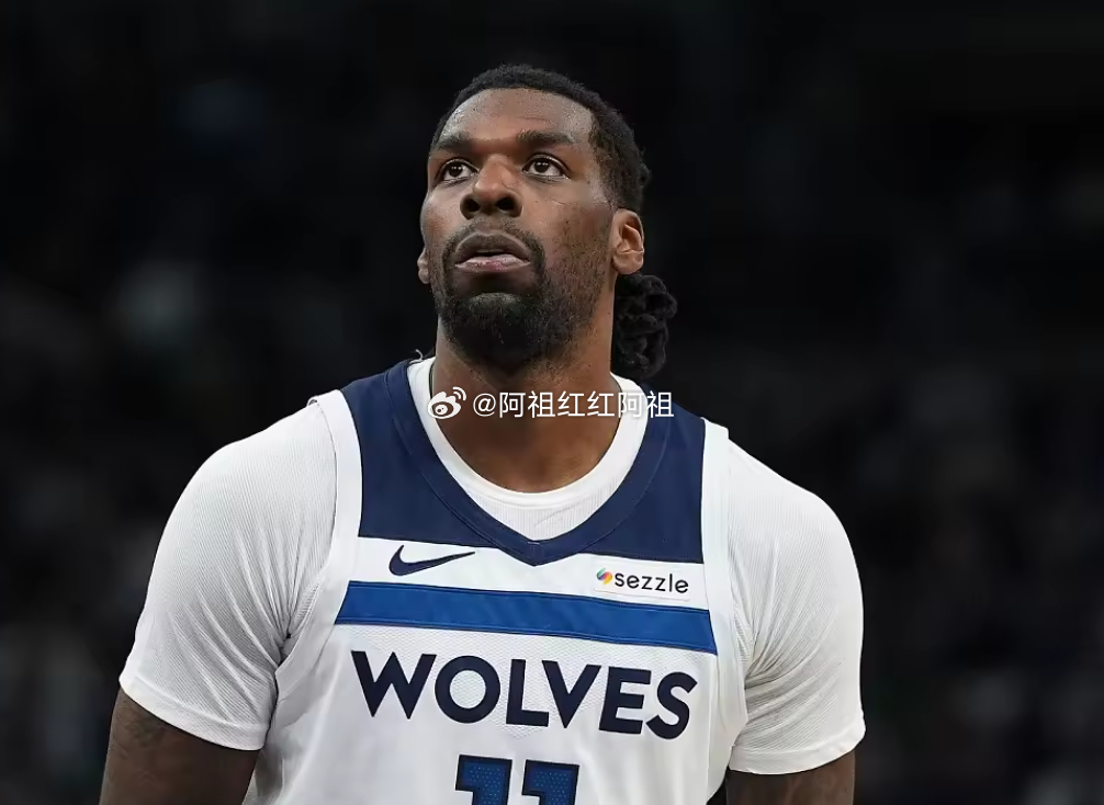 今日，森林狼在加时赛打出15-0逆转火箭取胜。而主裁的判罚引发球员的不满，戈贝尔