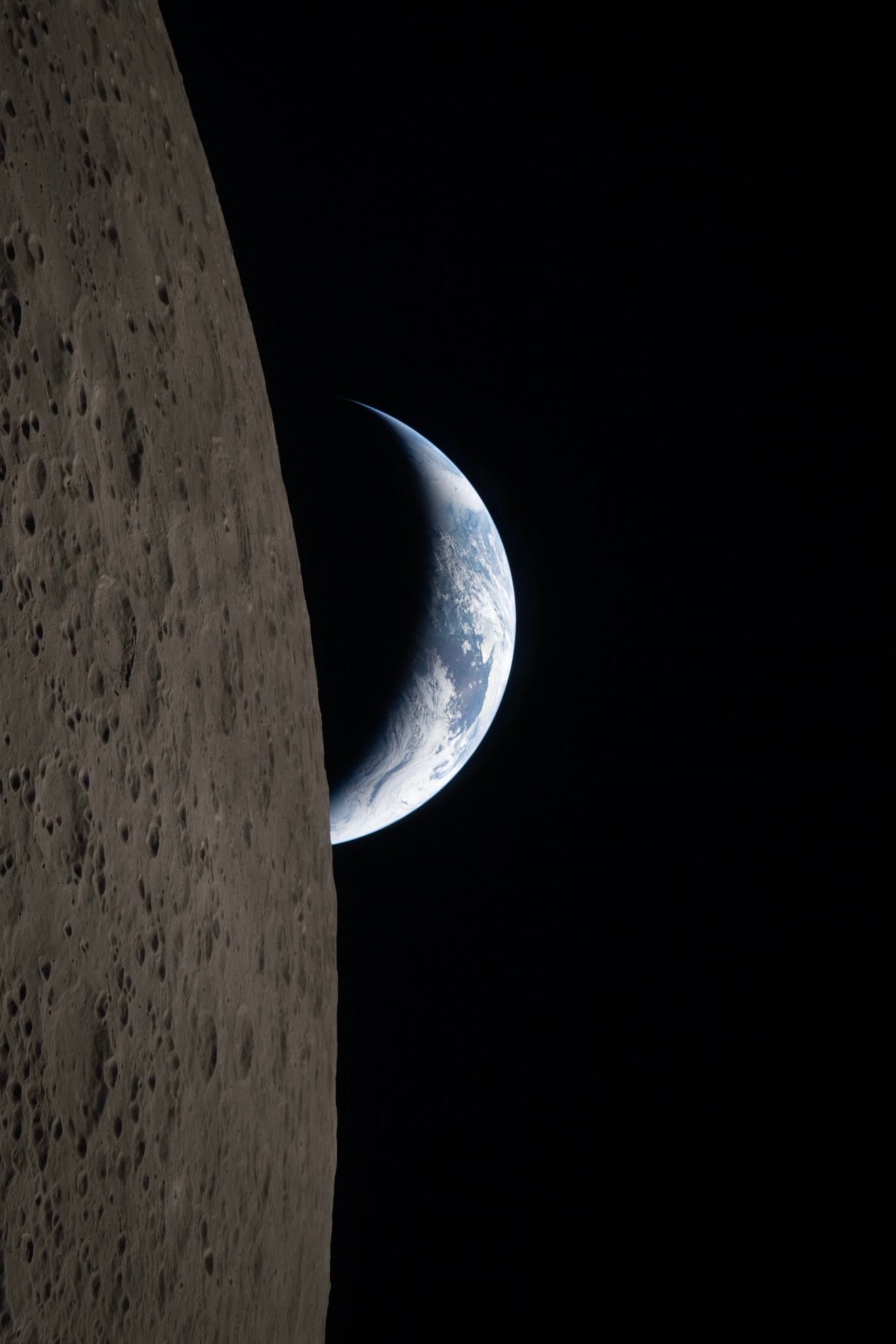 阿尔忒弥斯2号 掠过月球看地球🌍 