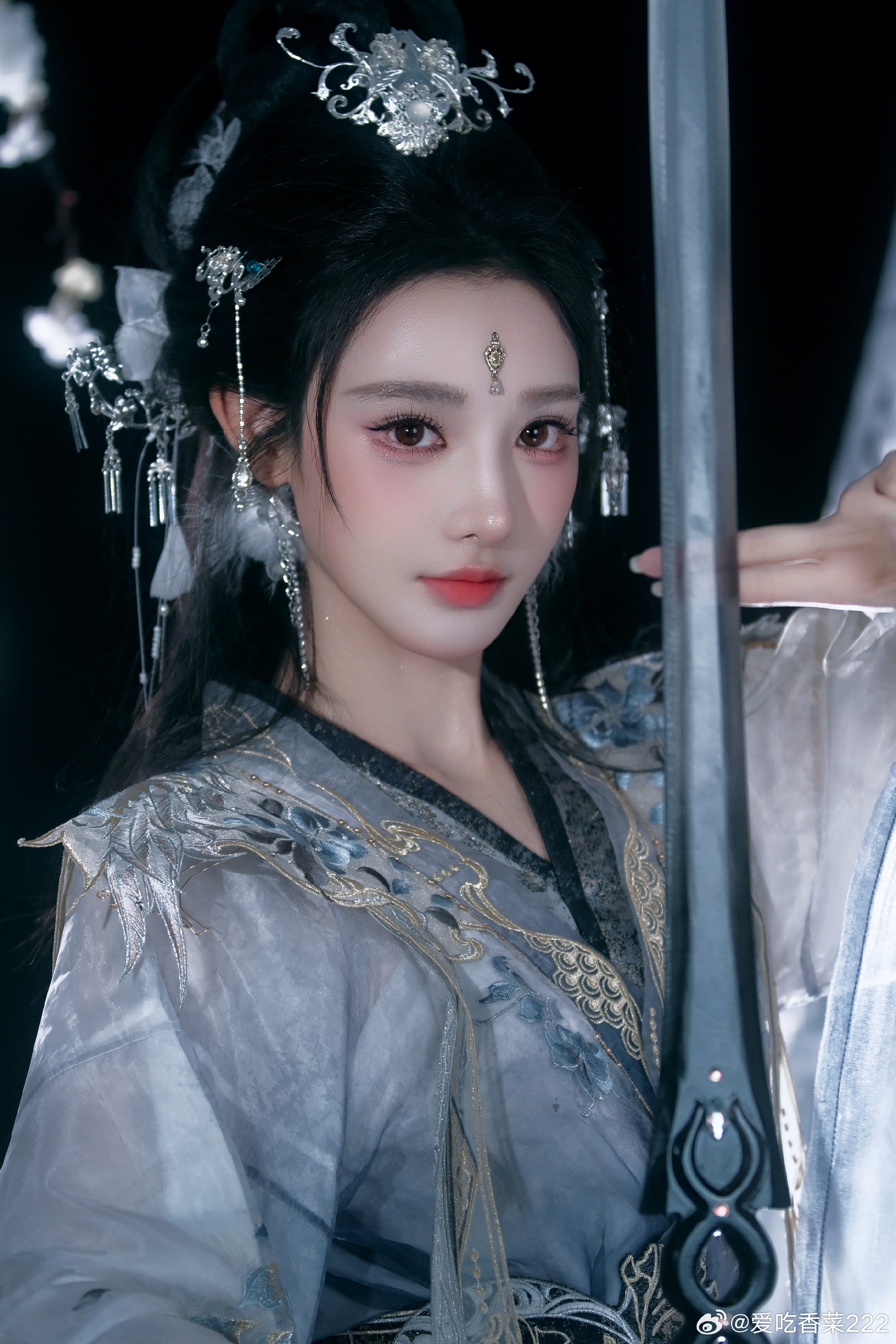 彭小苒这次是冷感美人彭小苒真的好美一张脸 完全就是神女类型的 已经迫不及待想看姐
