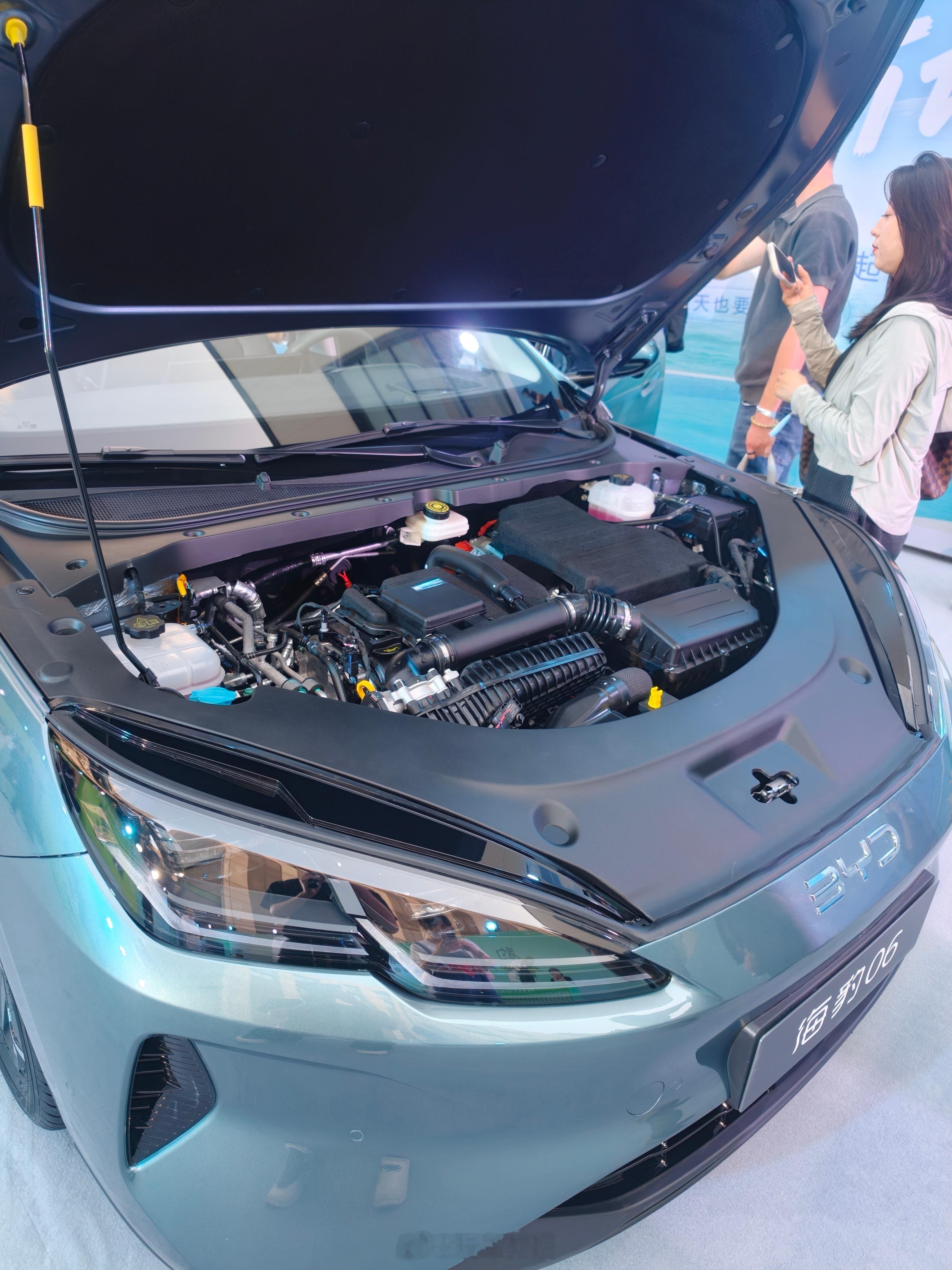 9.99-15.59万全新海豹06EV/DMI这不杀疯了？这次海豹06 云辇-C