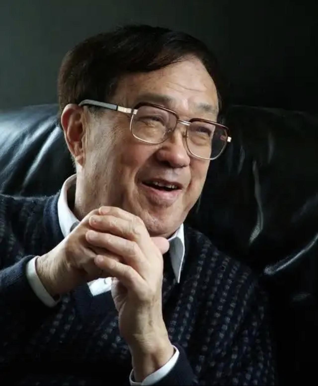 谈谈谢晋电影中的时代背景色彩与人的本质厚度
昨天我在B站看了谢晋导演的短故事片《