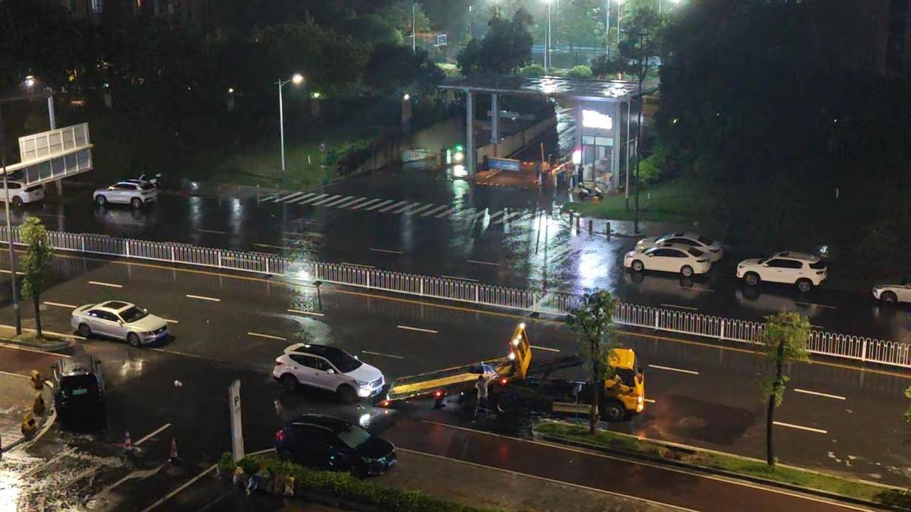 天天下雨