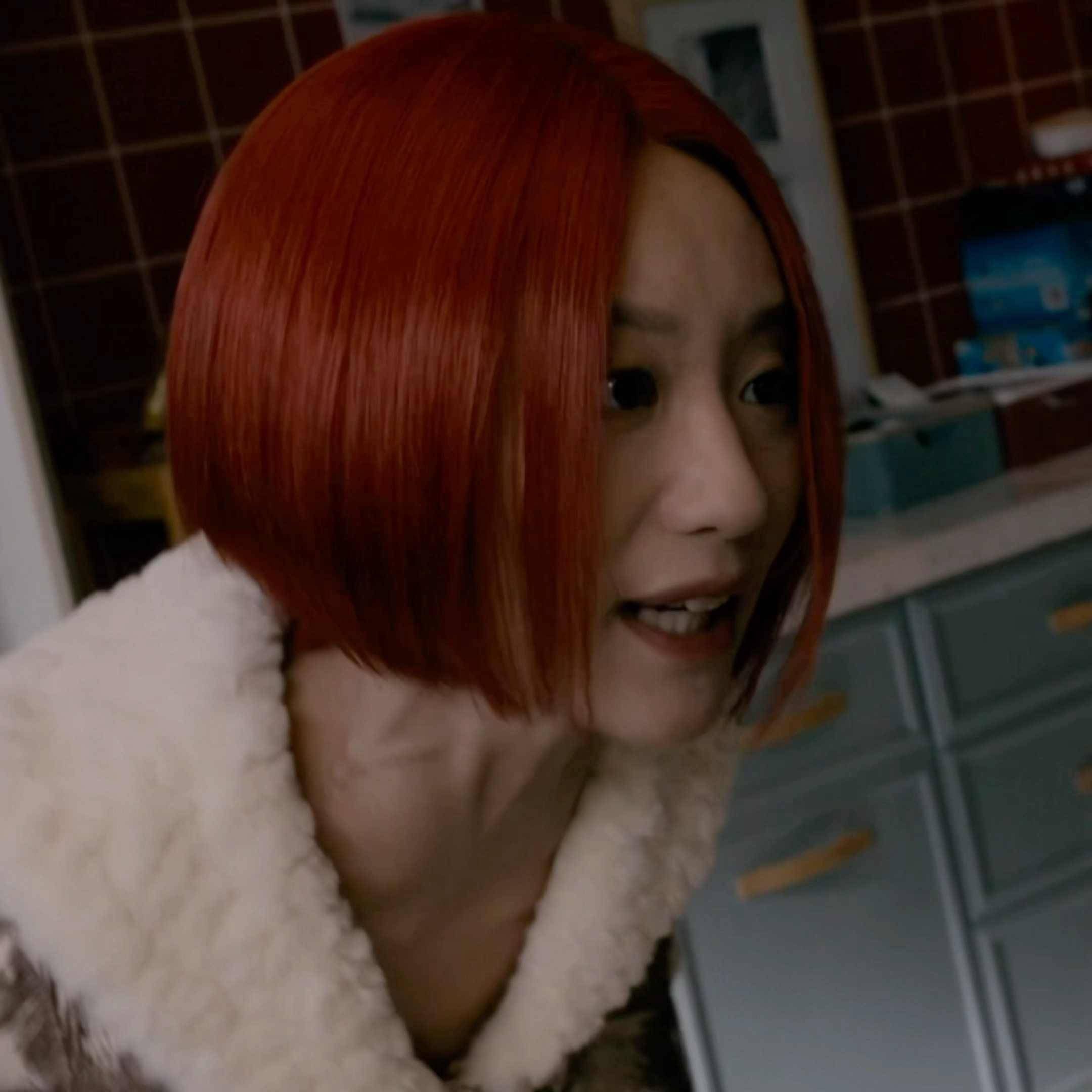 电影向光花盛开上映 那些藏在网络角落里的“约死群”，就像无形的黑手，将一个个年轻