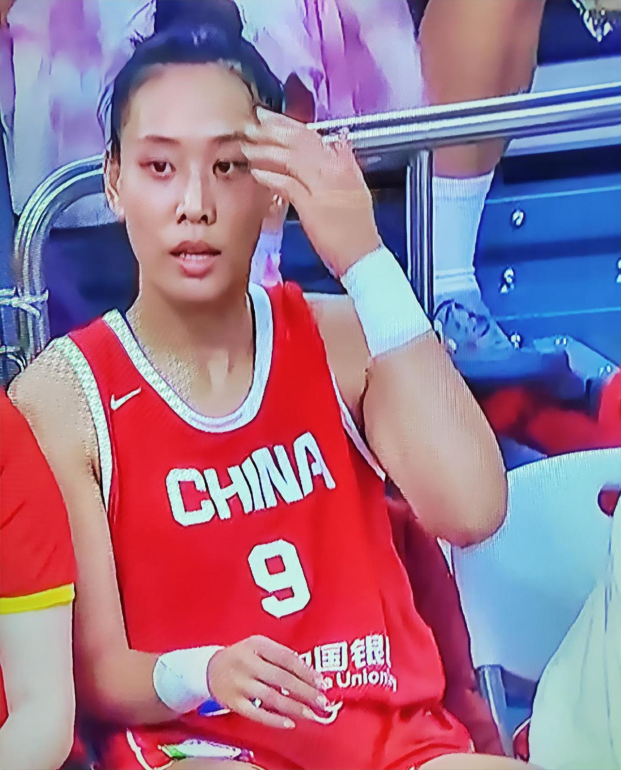 29：58！兵败如山倒！上半场刚结束，尼日利亚女篮就赢了中国女篮29分。比赛刚打