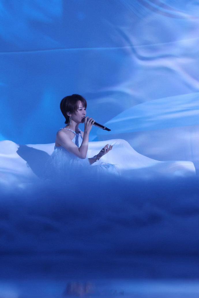 想看谢楠的纯享版reaction一听就知道谢楠没少上网 属实被谢楠惊到了，“冰雪