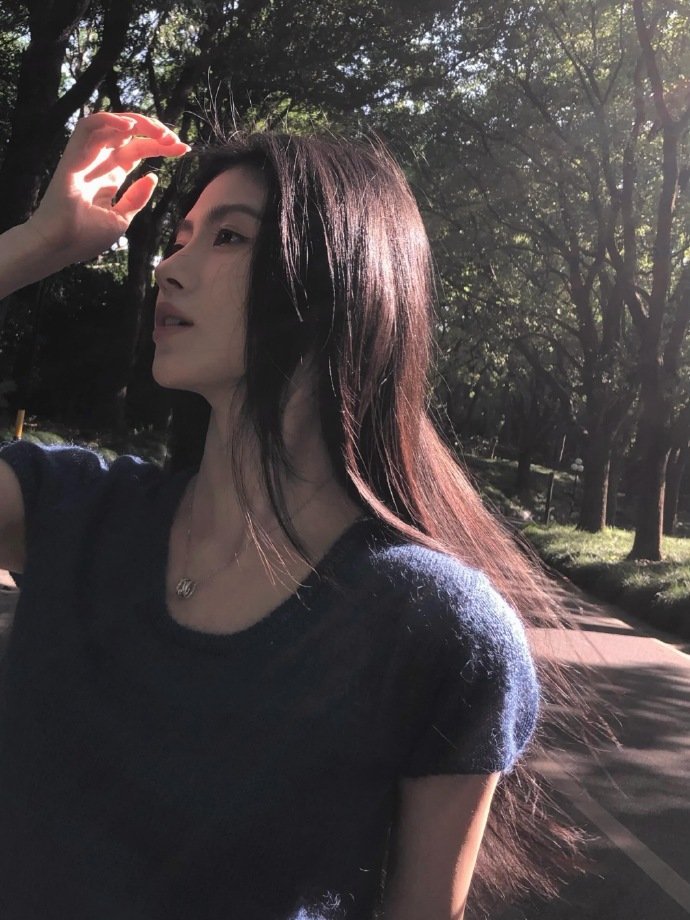鞠婧祎☀️🌈 ​​​