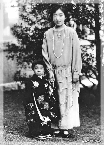 九条节子与四个儿媳||

节子连生4子，又素有贤后之名，所以对选儿媳有一定发言权